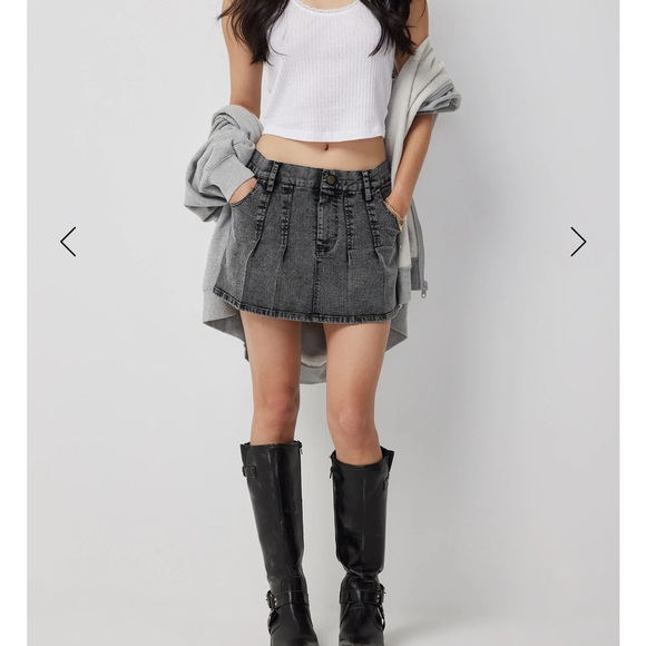 Ardene Dresses & Skirts - 3 for$25 Ardene pleated denim mini skirt